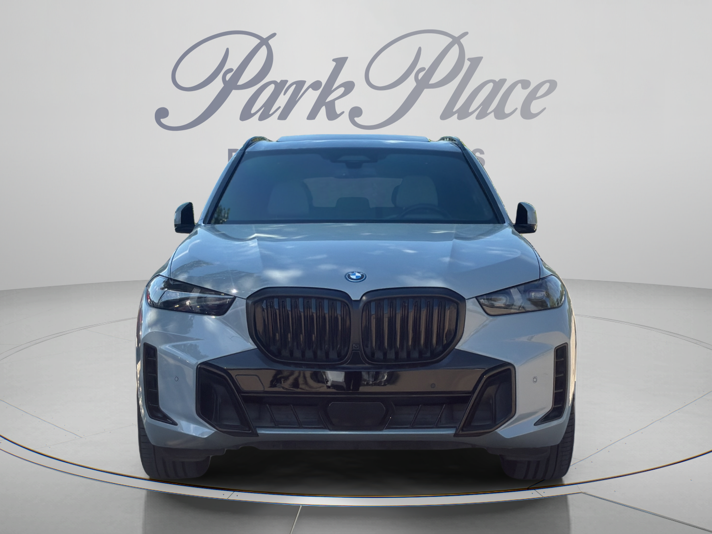 Used 2024 BMW X5 xDrive50e w/ M Sport Package AWD/4WD image 8