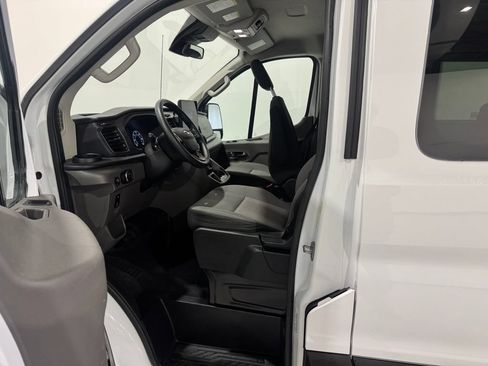 Used 2024 Ford Transit 350 XLT RWD image 13