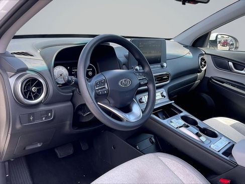 Used 2023 Hyundai Kona SE FWD image 14