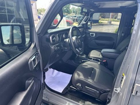 Used 2022 Jeep Wrangler Unlimited Sport AWD/4WD image 14