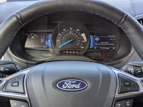 Certified 2024 Ford Edge SEL w/ Convenience Package image 30