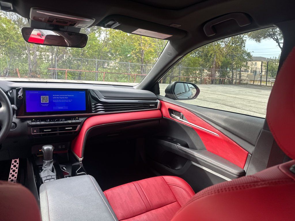 Used 2025 Toyota Camry XSE FWD image 16