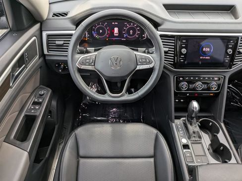 Certified 2023 Volkswagen Atlas SE FWD image 12
