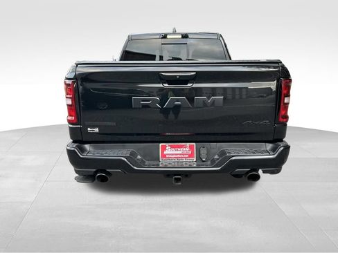 Used 2025 RAM 1500 Big Horn AWD/4WD image 4