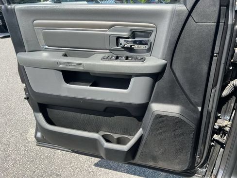 Used 2018 RAM 2500 Big Horn AWD/4WD image 31