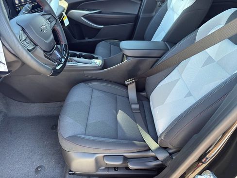 New 2026 Chevrolet Trax RS w/ Sunroof Package image 10