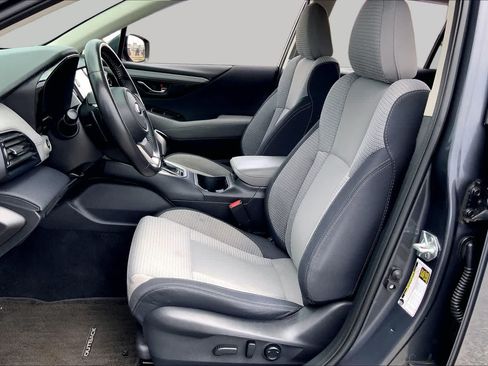Used 2023 Subaru Outback Premium AWD/4WD image 8