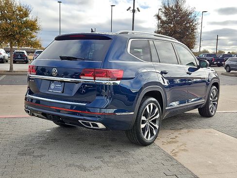 Certified 2023 Volkswagen Atlas SEL Premium image 3