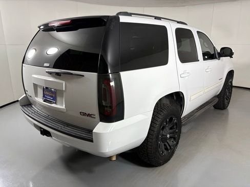 Used 2011 GMC Yukon SLE image 8