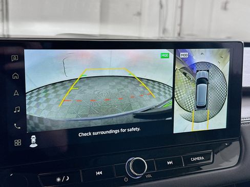 Used 2025 Mitsubishi Outlander SE FWD image 23