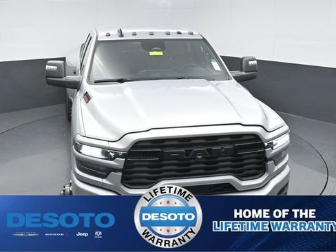 New 2026 RAM 3500 Big Horn AWD/4WD image 32