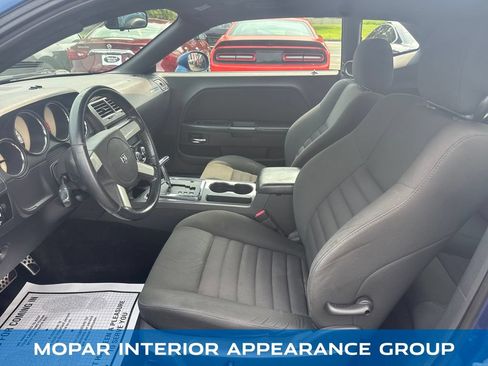 Used 2009 Dodge Challenger R/T RWD image 9