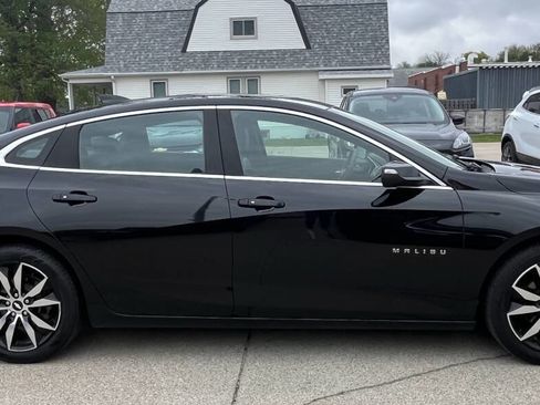 Used 2016 Chevrolet Malibu LT w/ Leather Package FWD image 6