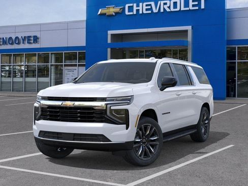 New 2026 Chevrolet Suburban LS w/ LS Custom Edition AWD/4WD image 6