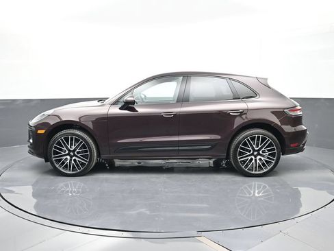 Certified 2026 Porsche Macan AWD/4WD image 2