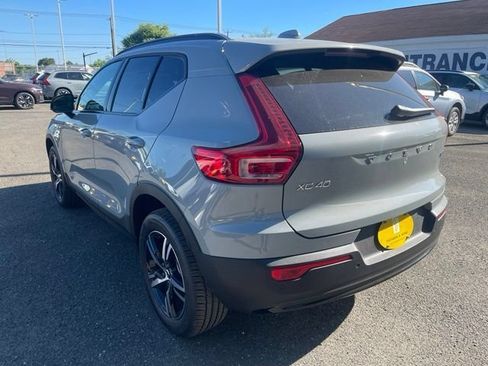 New 2026 Volvo XC40 B5 Core w/ Protection Package Premier AWD/4WD image 5