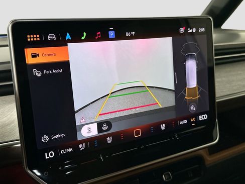 New 2025 Volkswagen ID. Buzz Pro S image 14