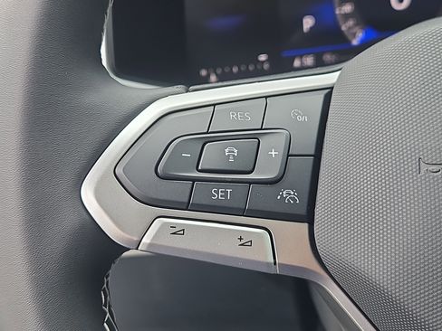 New 2026 Volkswagen Taos SE AWD/4WD image 14