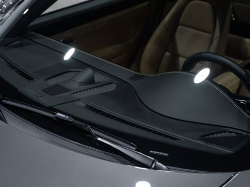 Used 2018 Porsche 911 Carrera RWD image 61