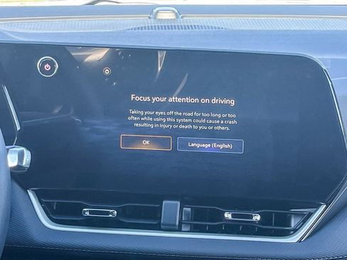 New 2026 Chevrolet Equinox LT w/ Convenience Package II image 13