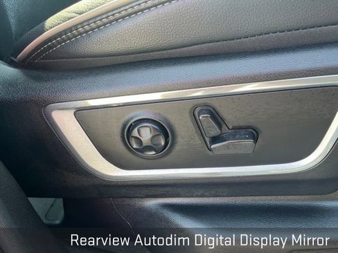 Used 2021 RAM 1500 Laramie AWD/4WD image 44