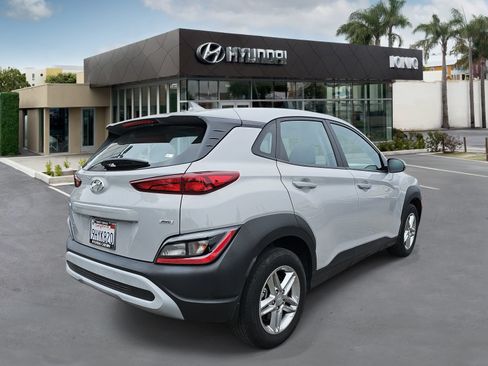 Used 2023 Hyundai Kona SE AWD/4WD image 3