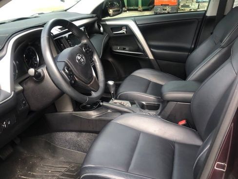 Used 2017 Toyota RAV4 Limited FWD image 5