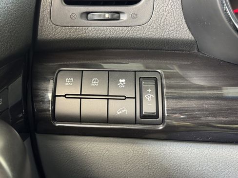 Used 2011 Kia Sorento LX image 26