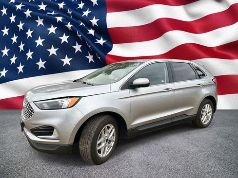 Used 2023 Ford Edge SEL image 13