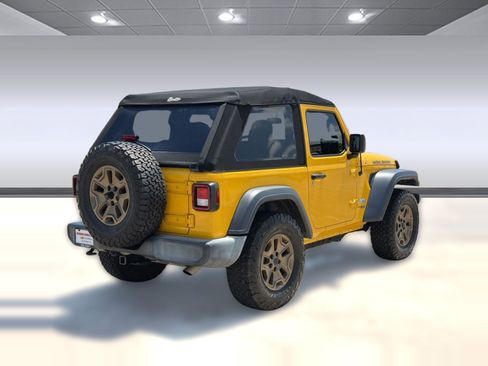 Used 2019 Jeep Wrangler Sport AWD/4WD image 9