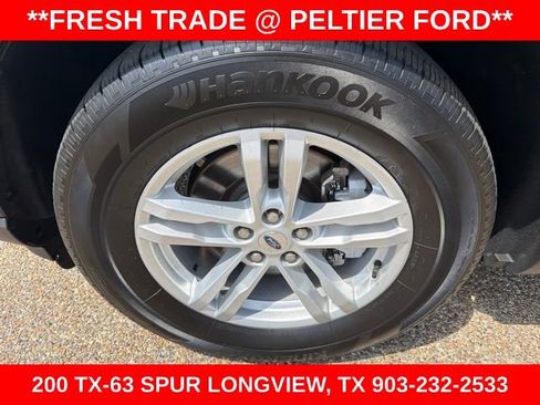 Used 2023 Ford Explorer XLT AWD/4WD image 9