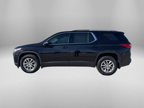 Used 2018 Chevrolet Traverse LT w/ LPO, Black Accent Package image 2