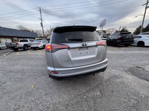 Used 2018 Toyota RAV4 LE w/ All Weather Liner Package image 13