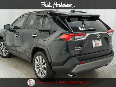Certified 2020 Toyota RAV4 Limited AWD/4WD image 3