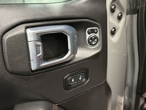 Used 2023 Jeep Wrangler Unlimited Rubicon 4xe AWD/4WD image 24