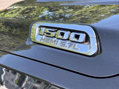 Used 2022 RAM 1500 Laramie AWD/4WD image 7