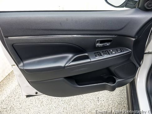 Used 2017 Mitsubishi Outlander Sport SEL FWD image 19