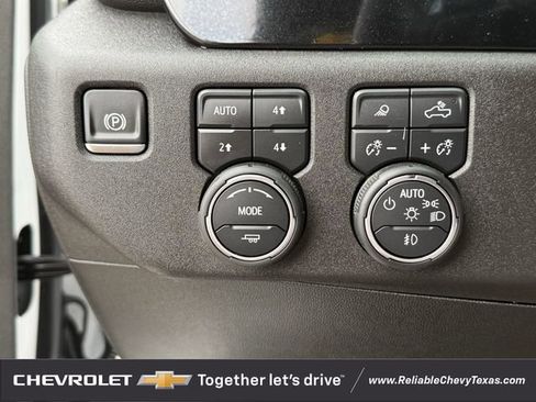 Used 2025 Chevrolet Silverado 1500 LTZ w/ Z71 Off-Road Package image 28