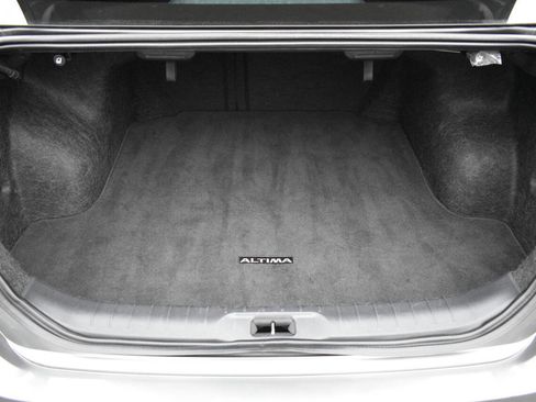 Used 2023 Nissan Altima 2.5 SV image 10