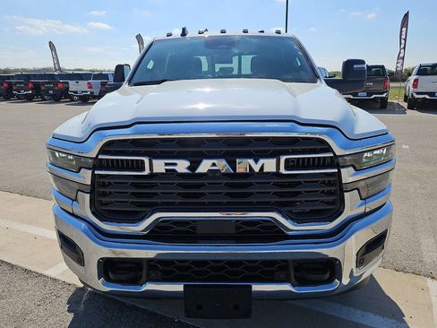 New 2026 RAM 3500 Tradesman AWD/4WD image 12