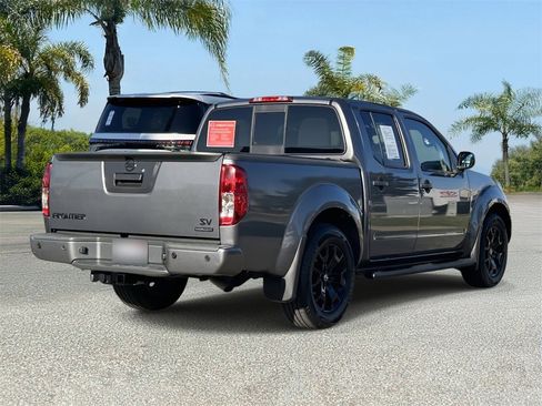 Certified 2020 Nissan Frontier SV w/ Midnight Edition Floor Mats image 4