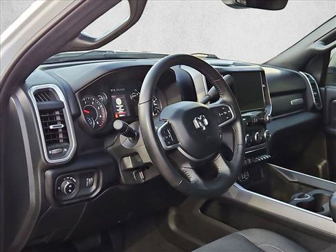 Used 2024 RAM 2500 Big Horn w/ Sport Appearance Package AWD/4WD image 9