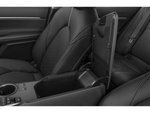 Used 2024 Toyota Camry SE w/ Cold Weather Package FWD image 14