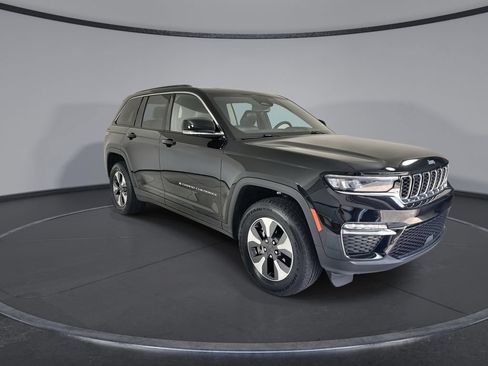 Used 2024 Jeep Grand Cherokee Limited 4xe AWD/4WD image 2