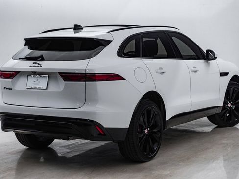 Used 2022 Jaguar F-PACE S image 11