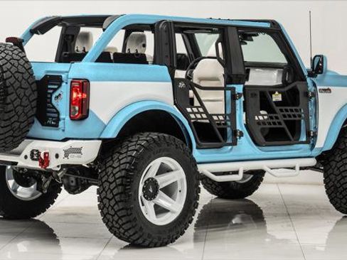 Used 2025 Ford Bronco 4-Door image 4