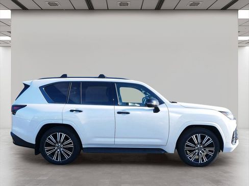 New 2026 Lexus LX 700h Luxury AWD/4WD image 7