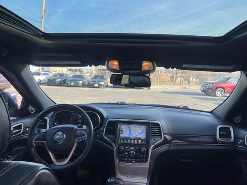 Used 2014 Jeep Grand Cherokee Overland w/ Advanced Technology Group AWD/4WD image 23