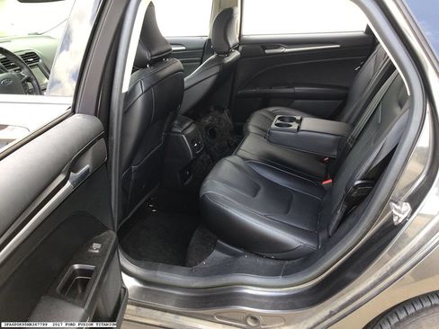 Used 2017 Ford Fusion Titanium FWD image 14
