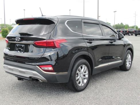 Used 2019 Hyundai Santa Fe SE FWD image 7